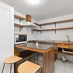 Boutique Private Room In Chippendale Terrace Room