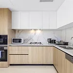 Executive Two-Bedroom Apartment In Macquarie Park