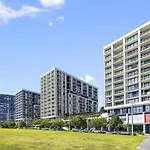 Executive Two-Bedroom Apartment In Macquarie Park