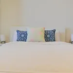 Sydney Cbd Modern Apartment At Central Location