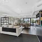 Airport Hotel Sydney