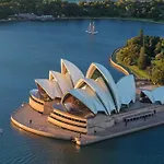 Stunning Terraced Apartment Near The Sydney Opera House