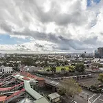 Redfern One Bedroom Apartment With Views