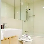 Perfectly Located Crows Nest Apartment C404