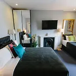 Bayswater Boutique Lodge