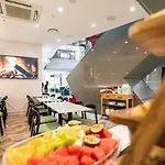 Holiday Inn & Suites Sydney Bondi Junction By Ihg