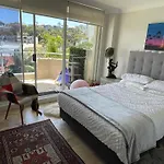 Manly Beachfront Deluxe En-Suite