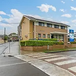 Hurstville 2Br Granny Flat Near Shopping & Train
