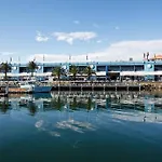 Thriving City Location, Dining Hub Near Cbd