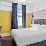 Hotel Harry, Ascend Hotel Collection