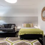 Regents Court Sydney