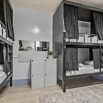 Azzurro Pod Hotel Darling Harbour- Near Icc