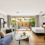 Manly Chic - A Breezy Beachside Studio