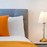 Modern 3B2B Apt With Superb Stadium View At Sydney Olympic Park