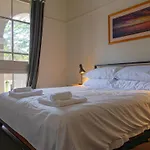 Bat And Ball Hostel
