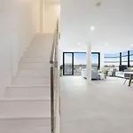 Penthouse In Rockdale Cbd