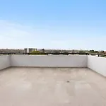 Penthouse In Rockdale Cbd