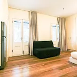 Elegant Studio Apartment With Balcony Surry Hills 3
