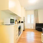 Elegant Studio Apartment With Balcony Surry Hills 3