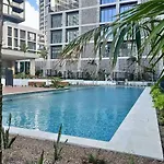 Modern Apartment With Pool View