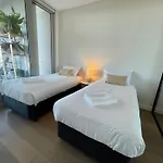 Olympic Park Delight - 2 Bdrm -Parking - Views