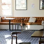 Blues Point Hotel