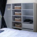 Relaxing Guest Home Near Airport