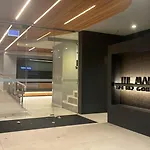 Luxury Sydney Condo, Pool, Gym, Parking