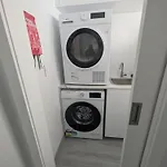 2 Bedroom Apartment With Garden Views In Sydney