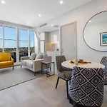 Meriton Suites Bondi Junction