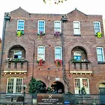 Sydney Harbour Bed And Breakfast
