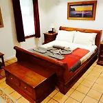 Manly Lodge Boutique Hotel
