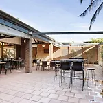 Parkway Hotel