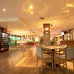 Markets Hotel