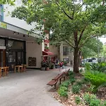Studio With Stunning Views & Free Parking