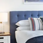 King Size Studio With Water View, Walk To The City Duplicate