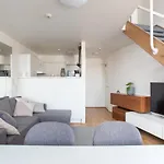 S203S - The Loft By Darling Harbour