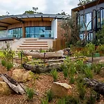 Wildlife Retreat At Taronga