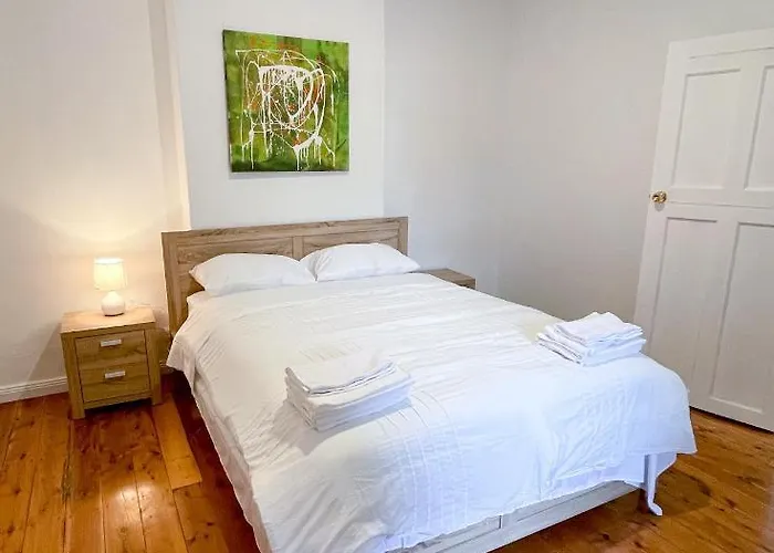 Lcf Rosehill Accommodation 3 Free Car Parking Inside Property G2