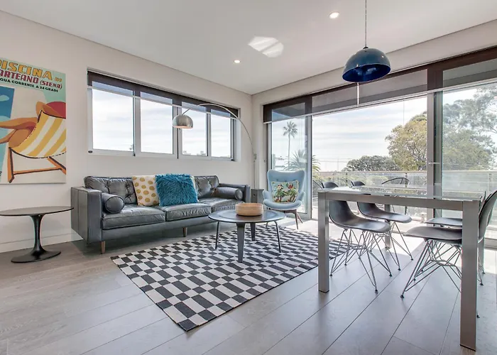 Explore Sydney From Stylish North Shore Apartment