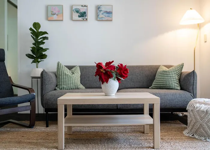 Spacious And Charming 2 Bedroom Rosebery Apartment