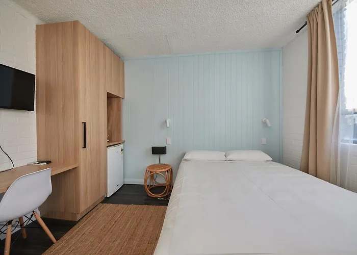 Little Coogee Hotel
