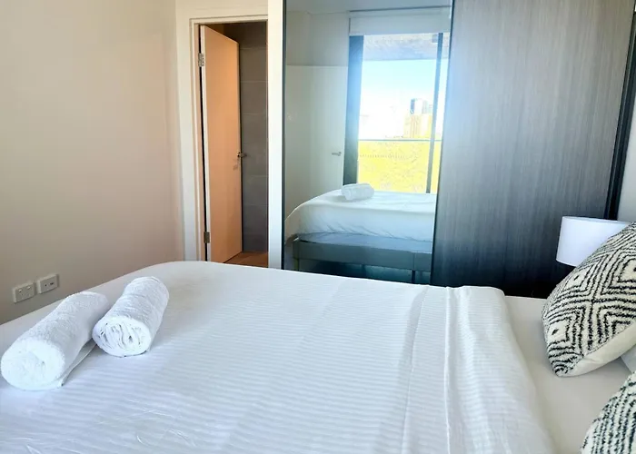 New Olympic Park 2 Bedroom Condo -Pool Gym Parking 9