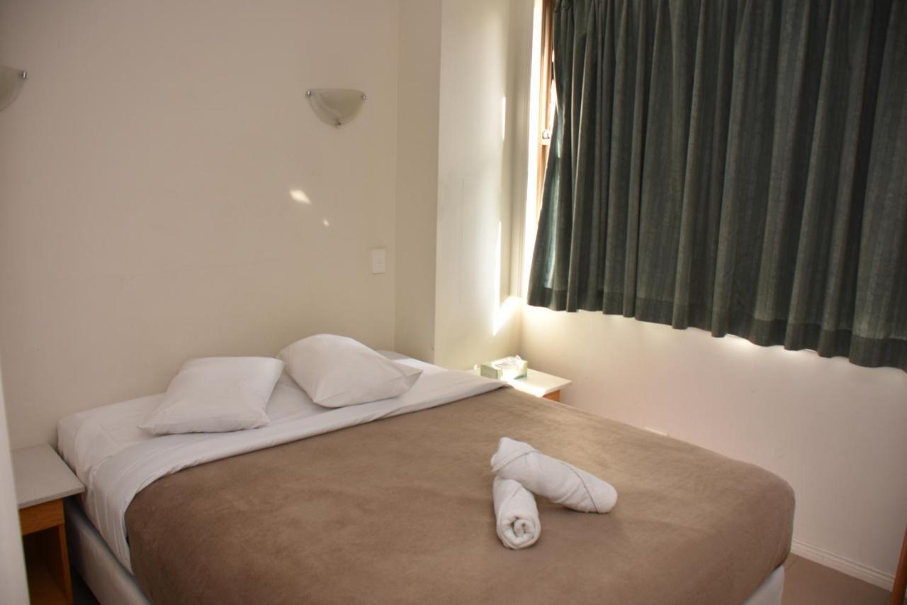 Apartment - Hyde Park Plaza 38 College St Sydney