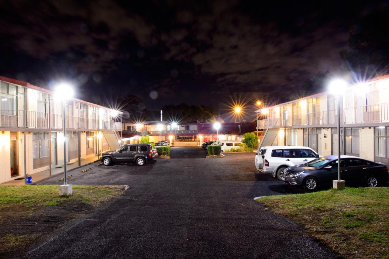 Liberty Plains Motor Motel 3*