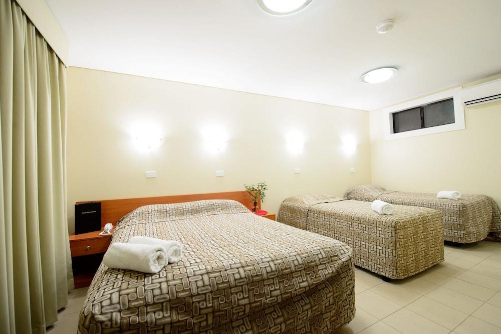 Motel Liberty Plains Motor Sydney