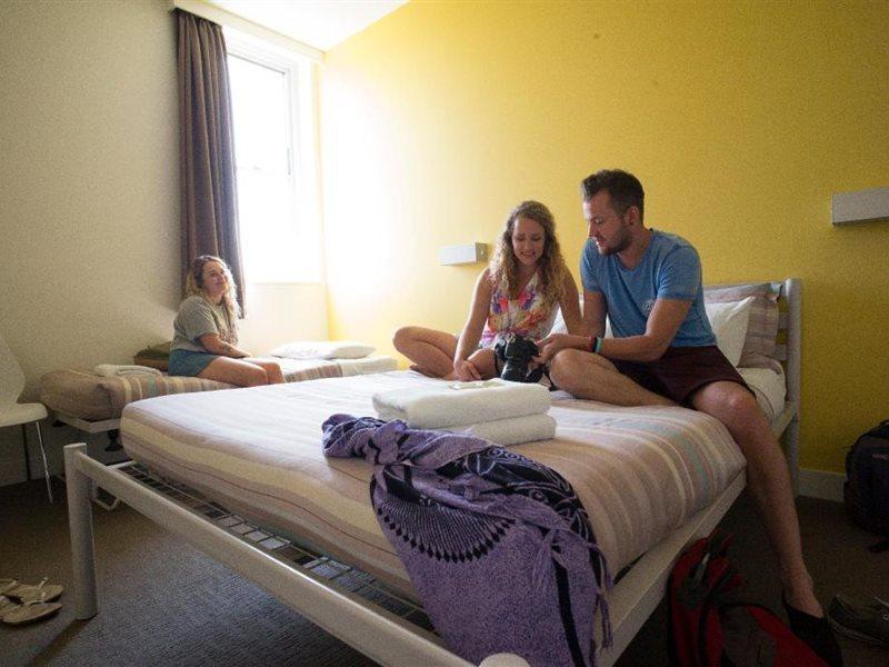 Yha Harbour Sydney
