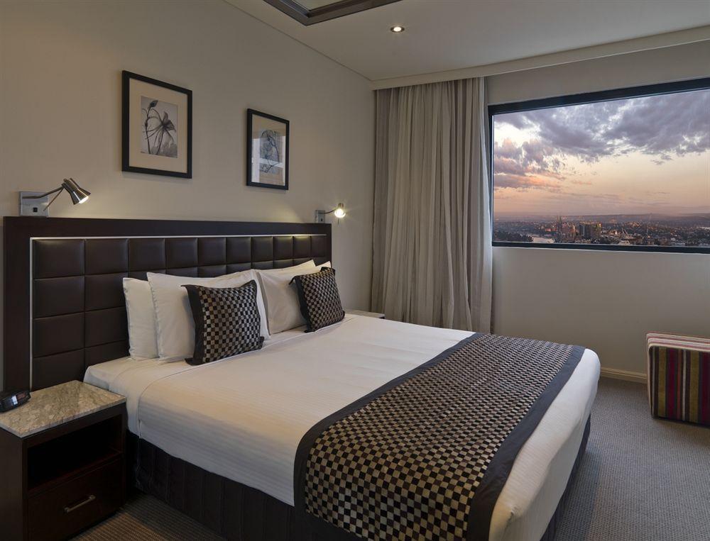 Meriton Kent Street, 5*