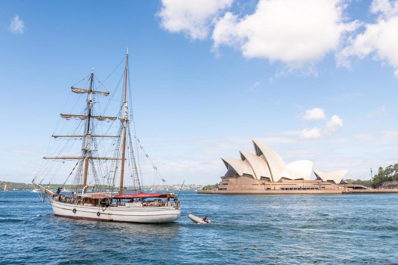 Yehs Harbour Hotel Sydney