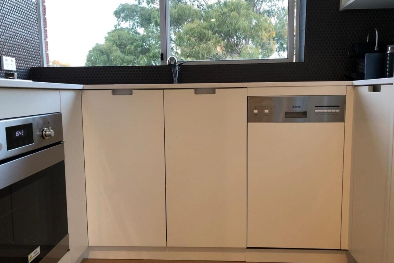 Apartment Sun-drenched 1 Bed In Newtown
